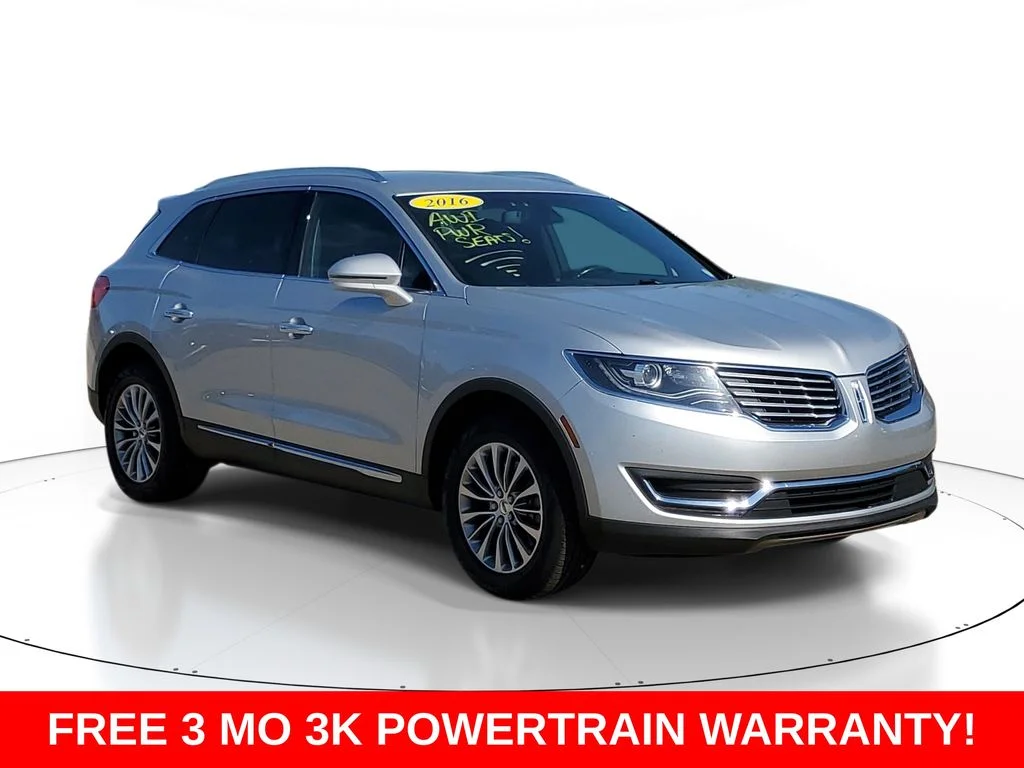Used 2016 Silver Lincoln Select image 2