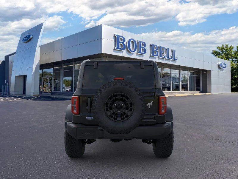 New 2026 Shadow Black Ford Outer Banks® image 5