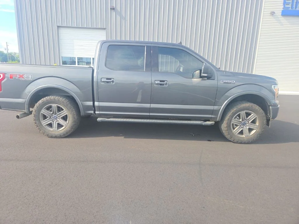 Used 2020 Gray Ford XLT image 18