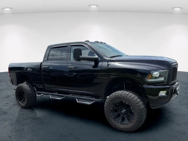 Used 2014 Black Ram Big Horn image 7