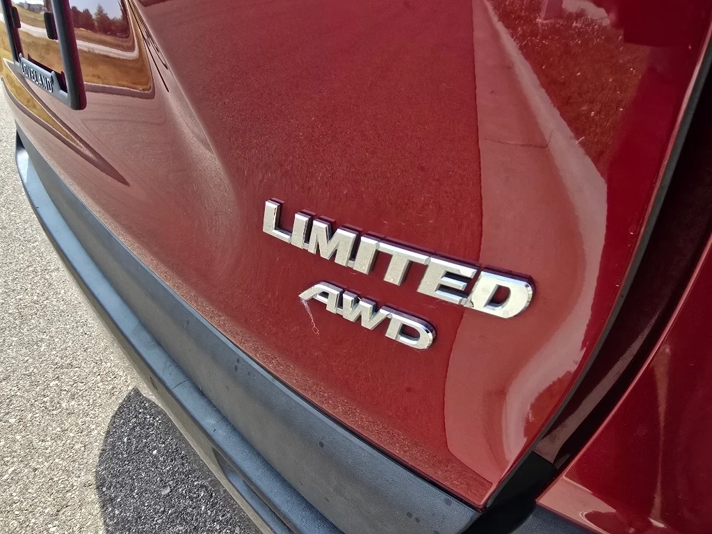 Used 2019 Ruby Flare Pearl Toyota Limited image 11