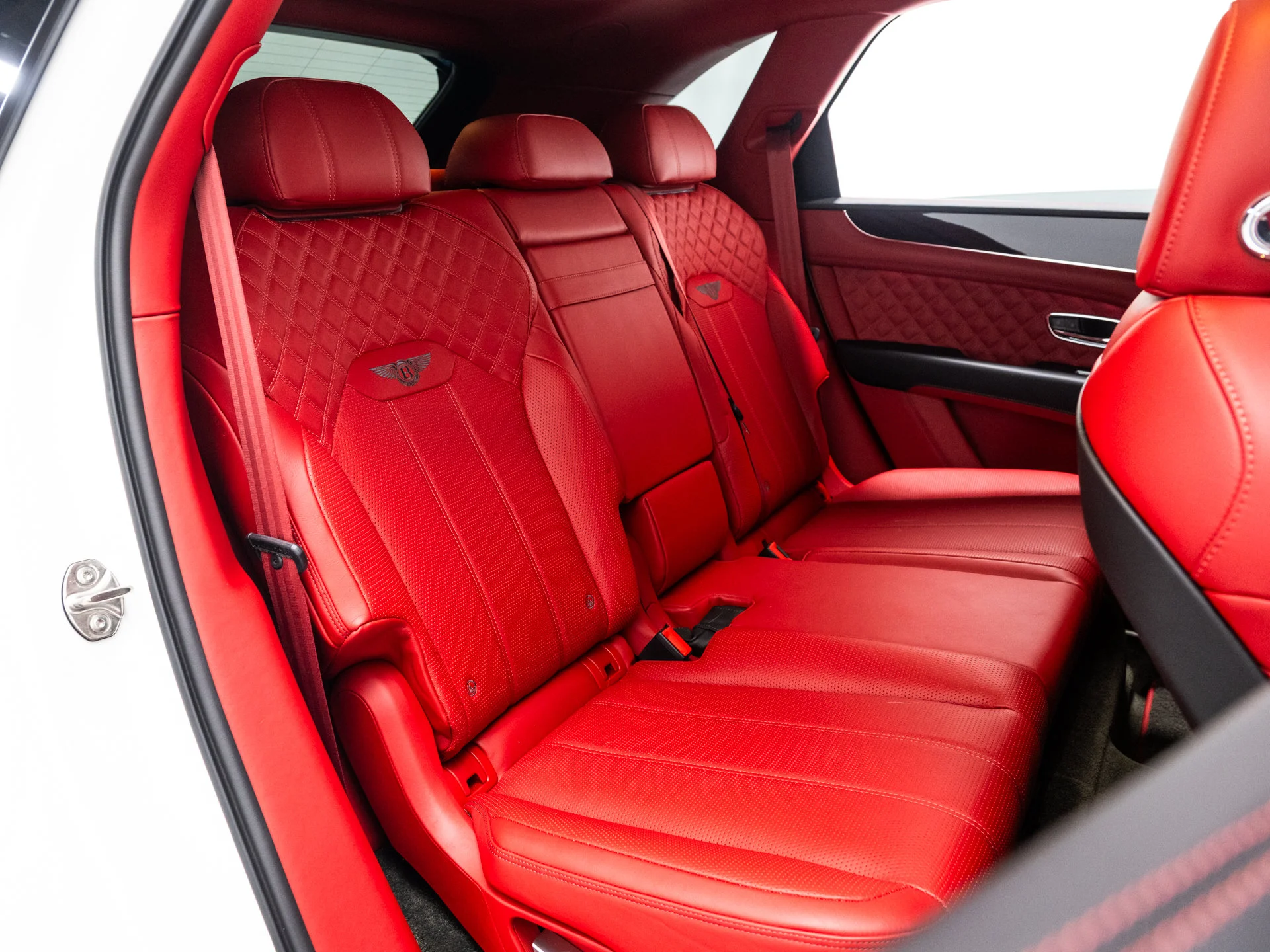 Used 2021 Glacier White Bentley Speed image 57