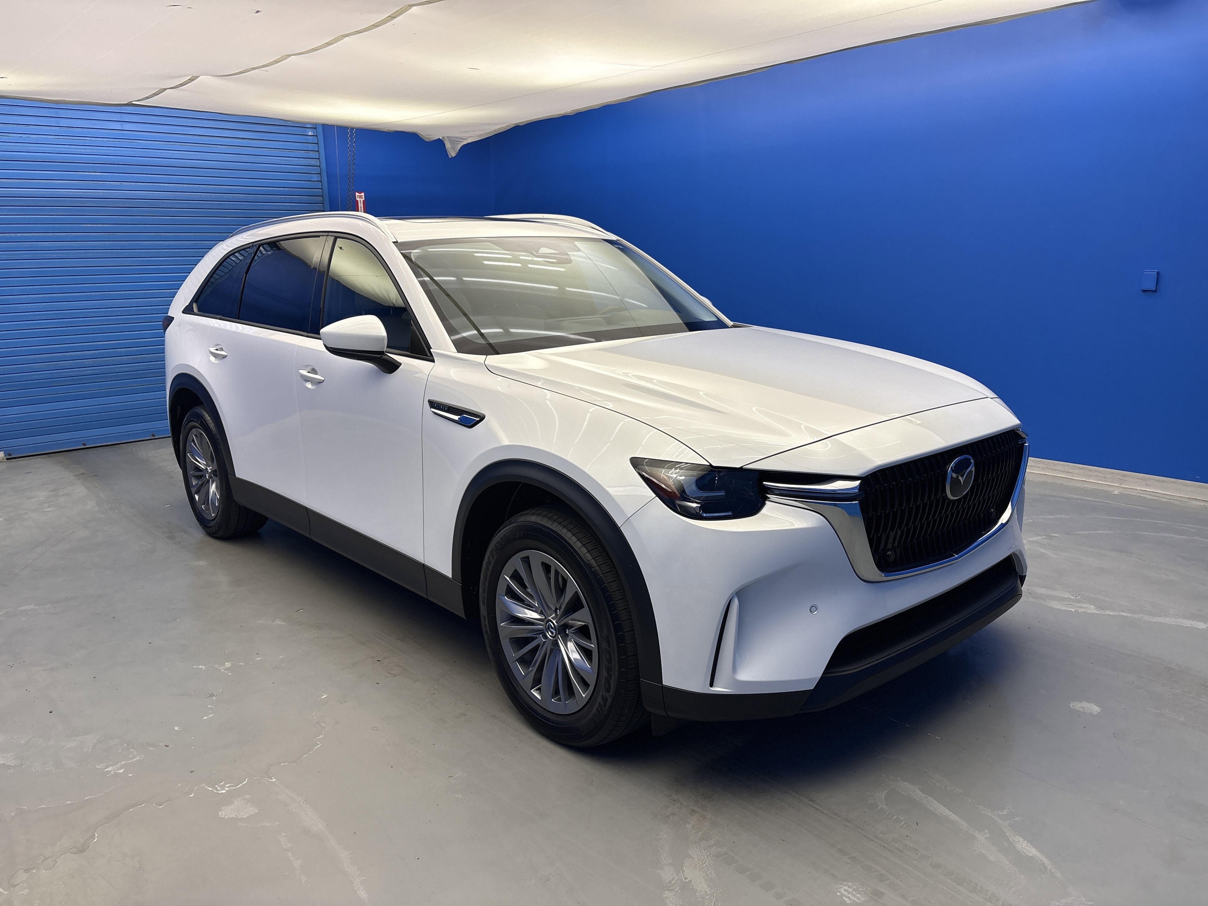 Used 2025 Rhodium White Premium Mazda Preferred Package image 2