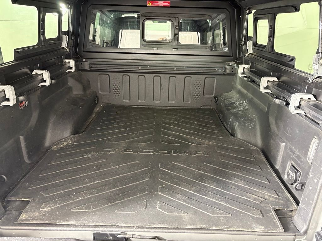 Used 2021 Gray Jeep Rubicon image 36