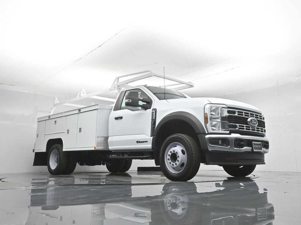 2025 Ford F-550 Super Duty Chassis Cab XL - Photo 51