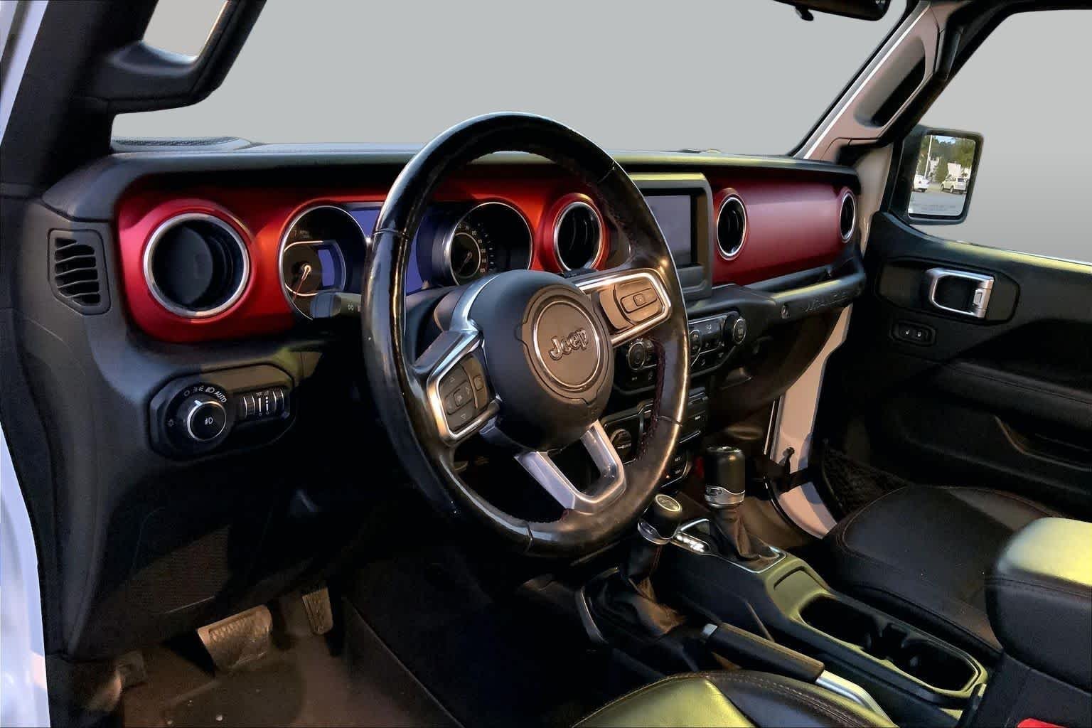 Used 2019 Bright White Clearcoat Jeep Rubicon image 15