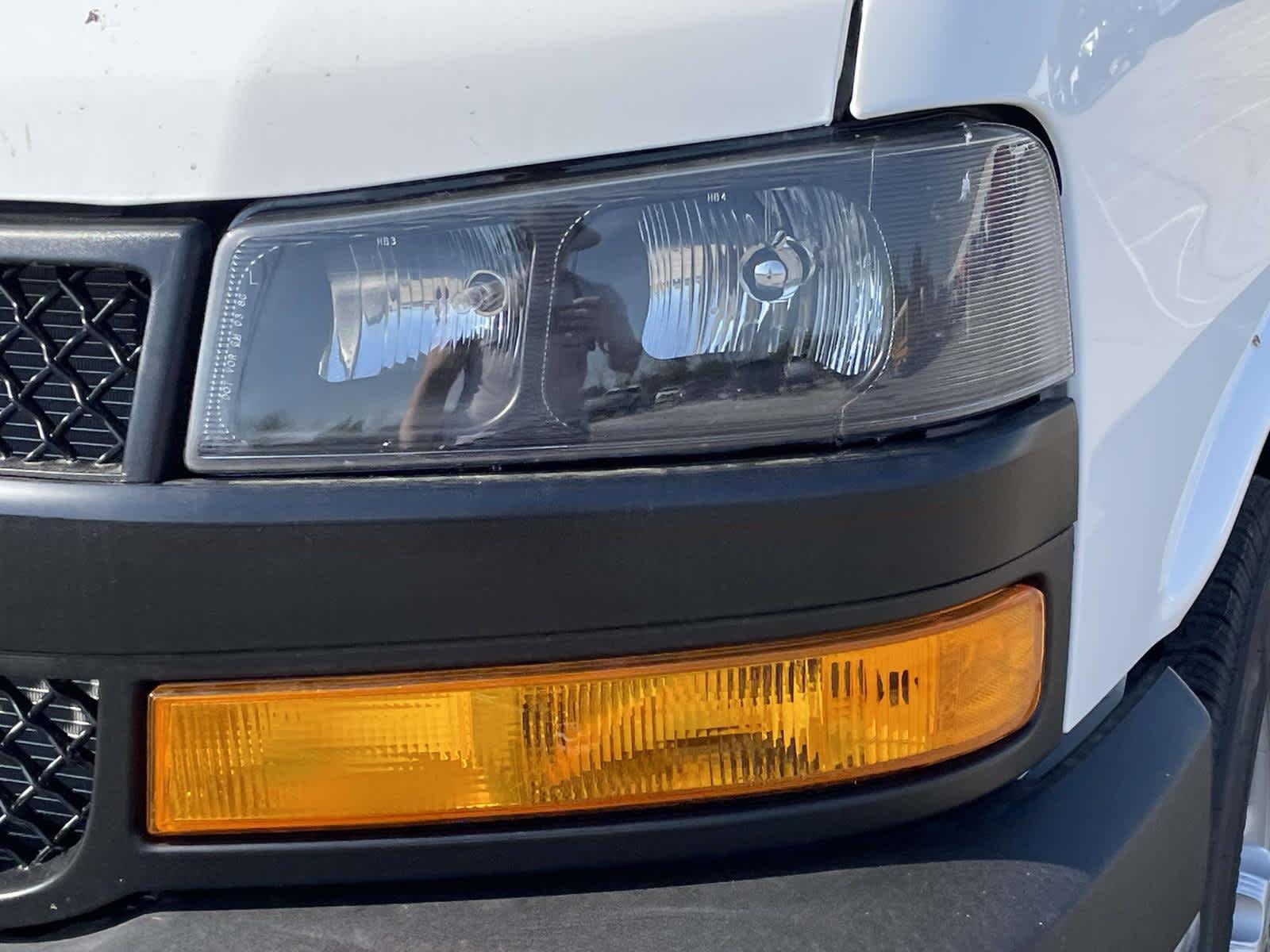 2026 Chevrolet Express Cargo Work Van - Photo 9