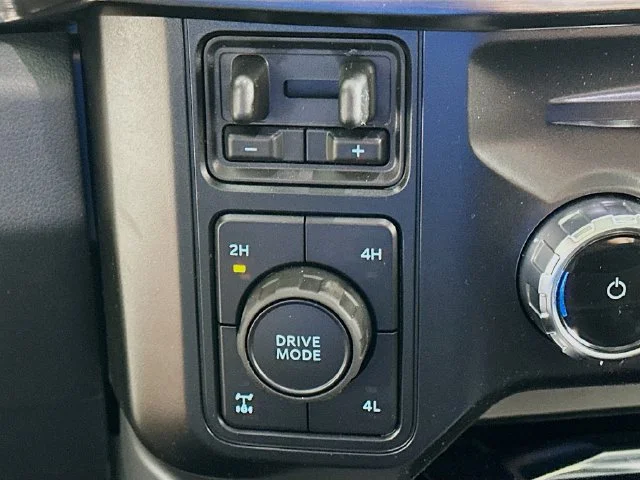 New 2026 Gray Ford Lariat image 19