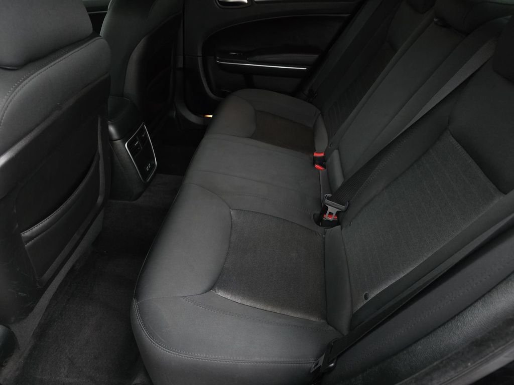 Used 2018 Gloss Black Chrysler Touring image 26