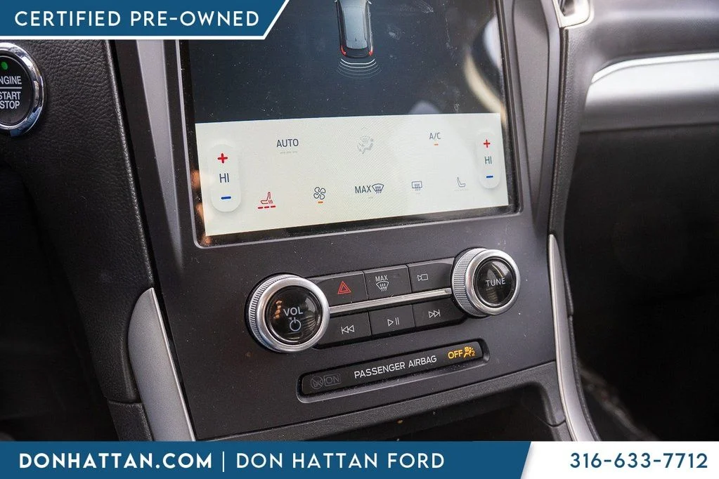 Certified Used 2022 Blue Ford SEL image 9