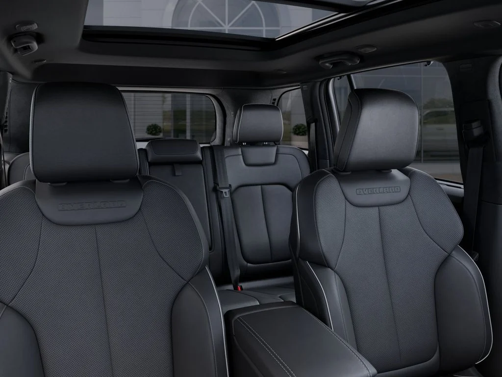 New 2025 Baltic Gray Metallic Clear-Coat Exterior Paint Jeep Overland image 27