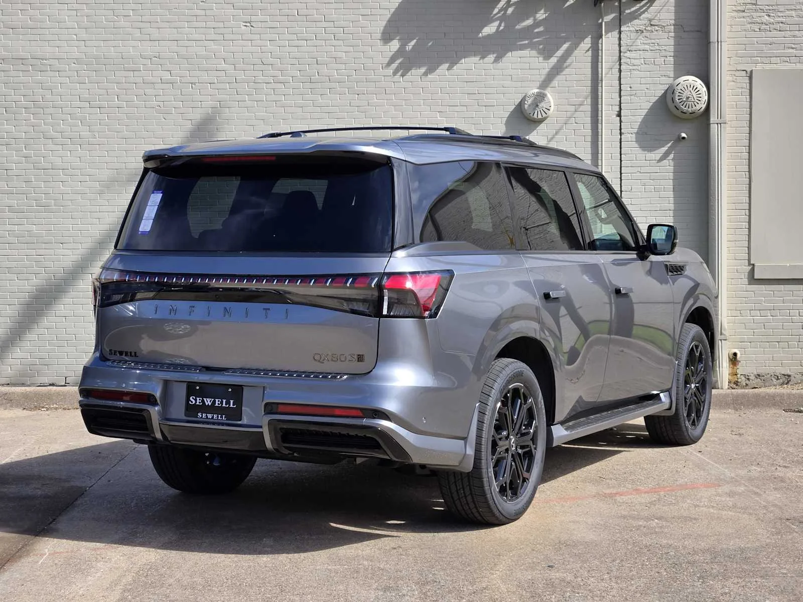New 2026 DYNAMIC METAL INFINITI Sport 4WD image 3