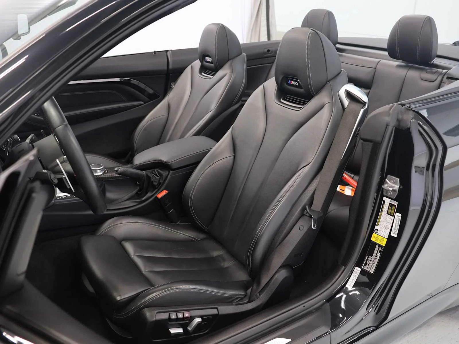 Used 2018 Black Sapphire Metallic BMW  image 13