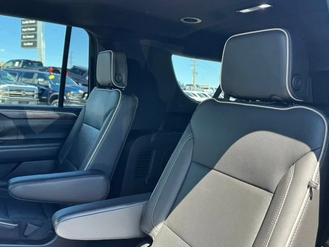 Certified Used 2021 BLACK Chevrolet Premier image 19