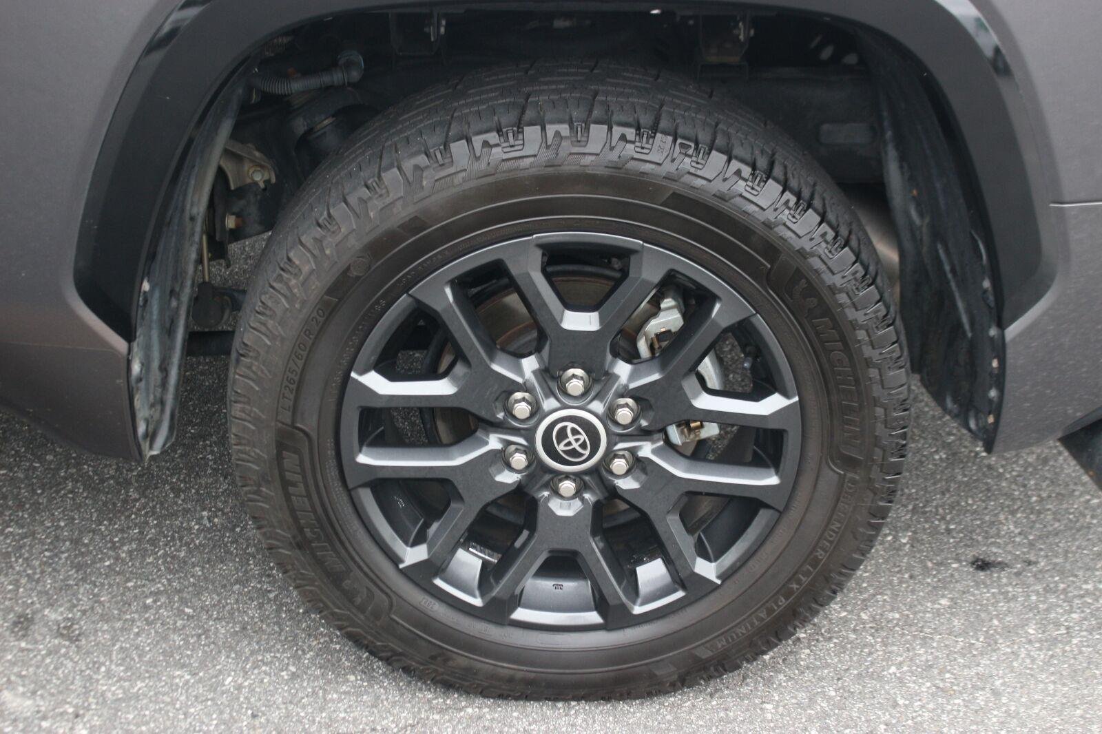 Used 2022 Grey Toyota Platinum Hybrid image 38