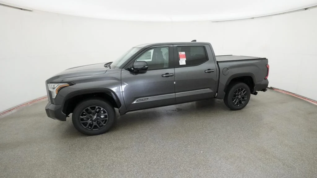 New 2026 Magnetic Gray Metallic Toyota Platinum image 33