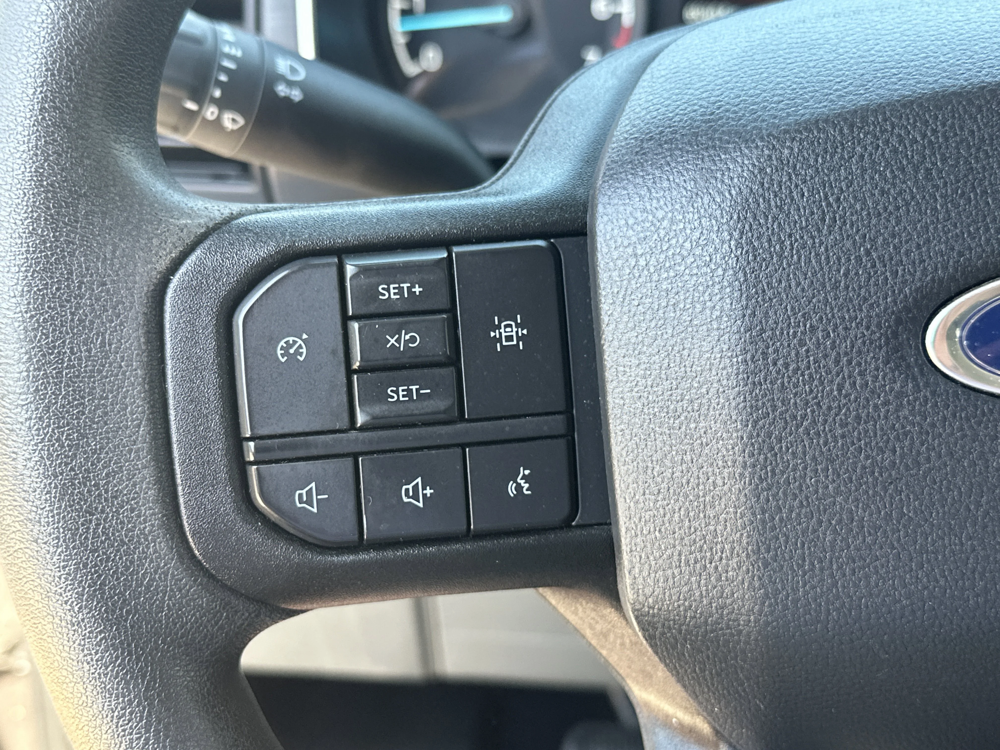 2023 Ford F-150 XLT - Photo 25