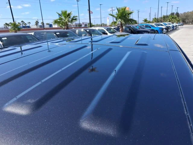 New 2026 Granite Crystal Metallic Clearcoat Jeep Sahara image 12