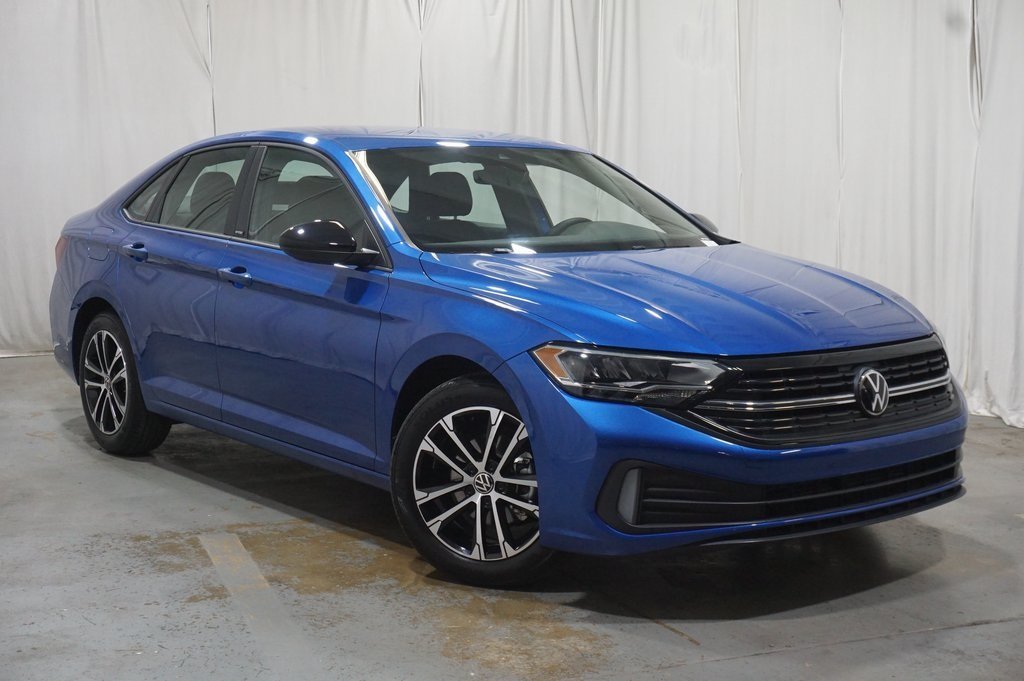 2024 Volkswagen Jetta 1.5T Sport photo 2