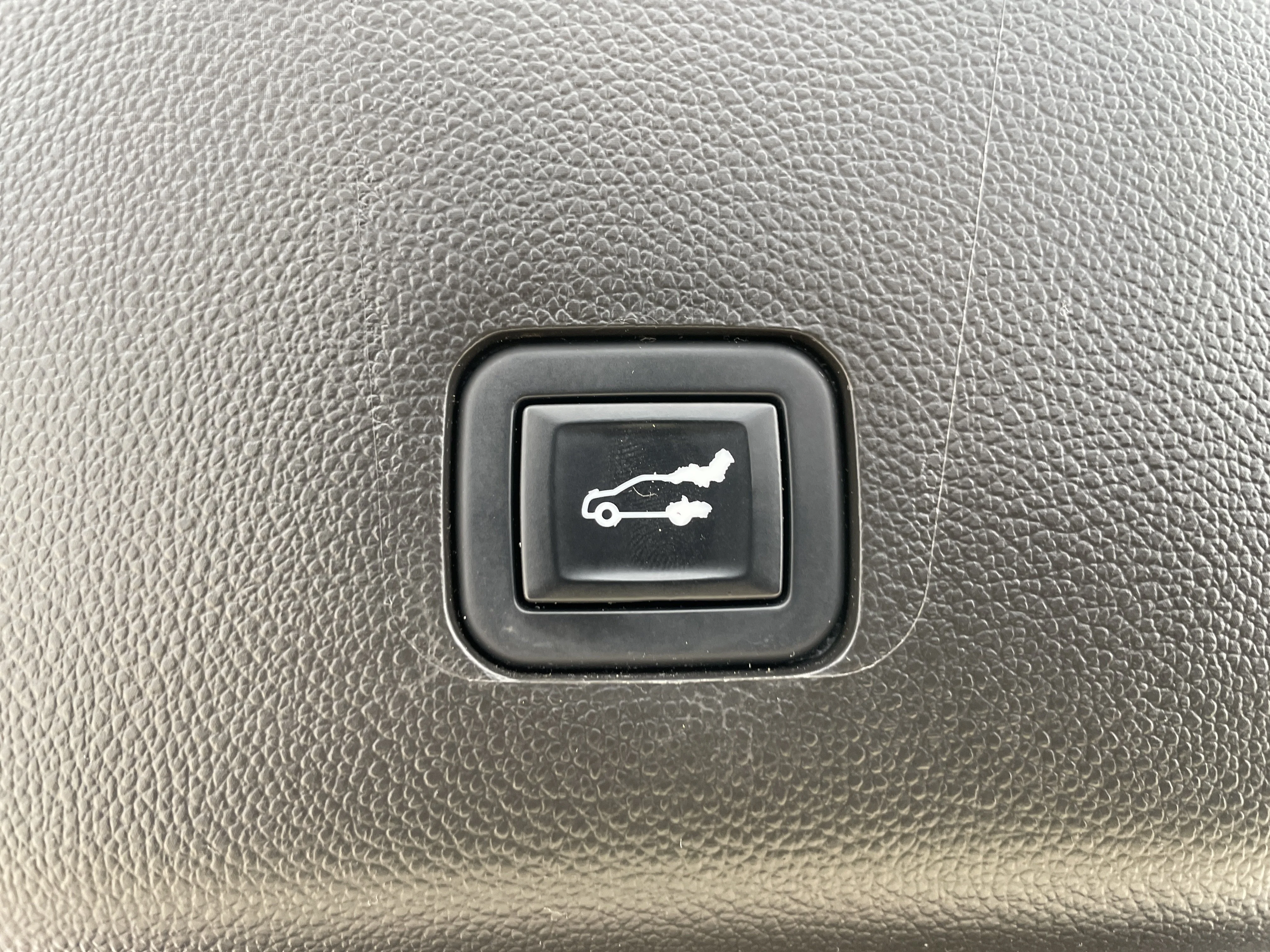 Used 2022 Mosaic Black Metallic Chevrolet Premier image 11