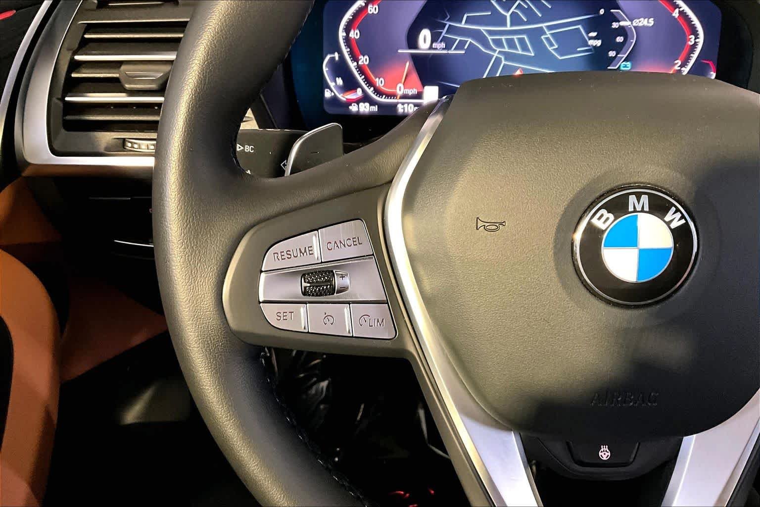 Used 2023 Black Sapphire Metallic BMW xDrive30i image 24