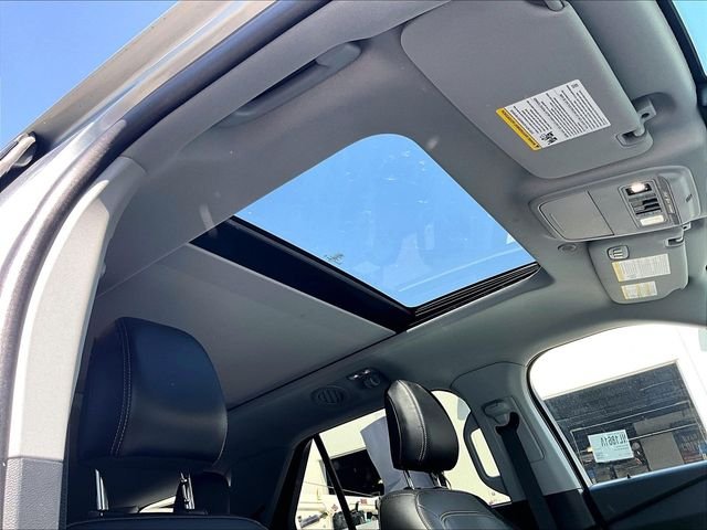 Used 2024 Silver Ford XLT image 18