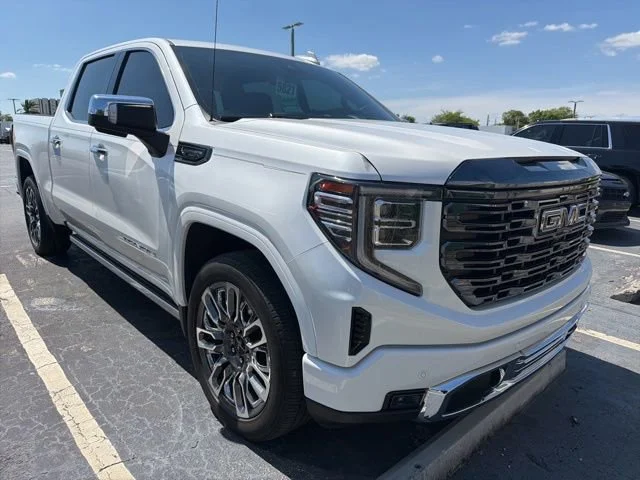 2024 GMC Sierra 4WD Crew Cab Short Box Denali Ultimate's photo