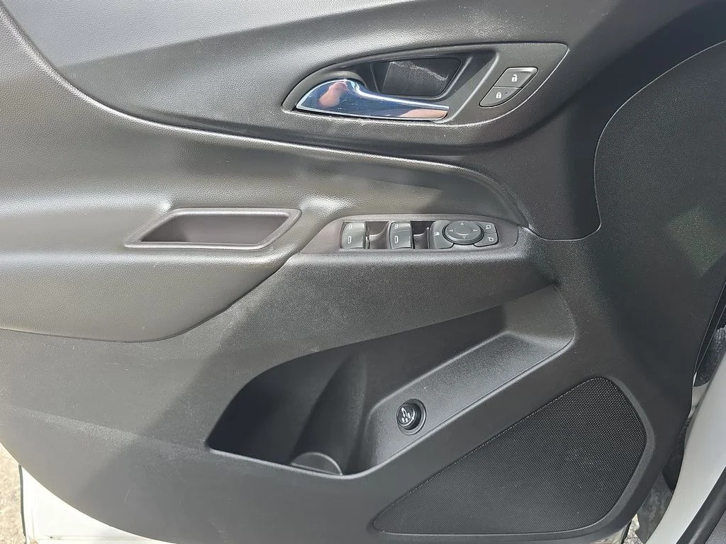 Used 2018 Beige Chevrolet LT image 23