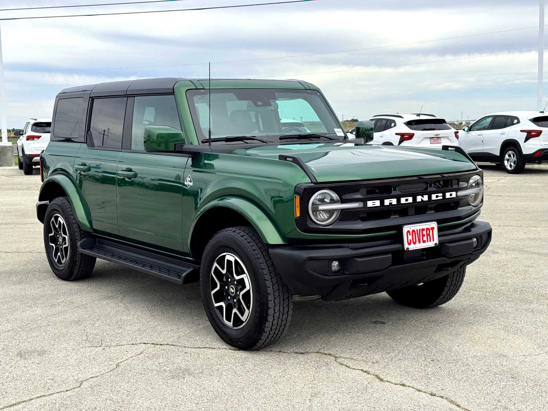 Used 2025  Ford Outer Banks image 6
