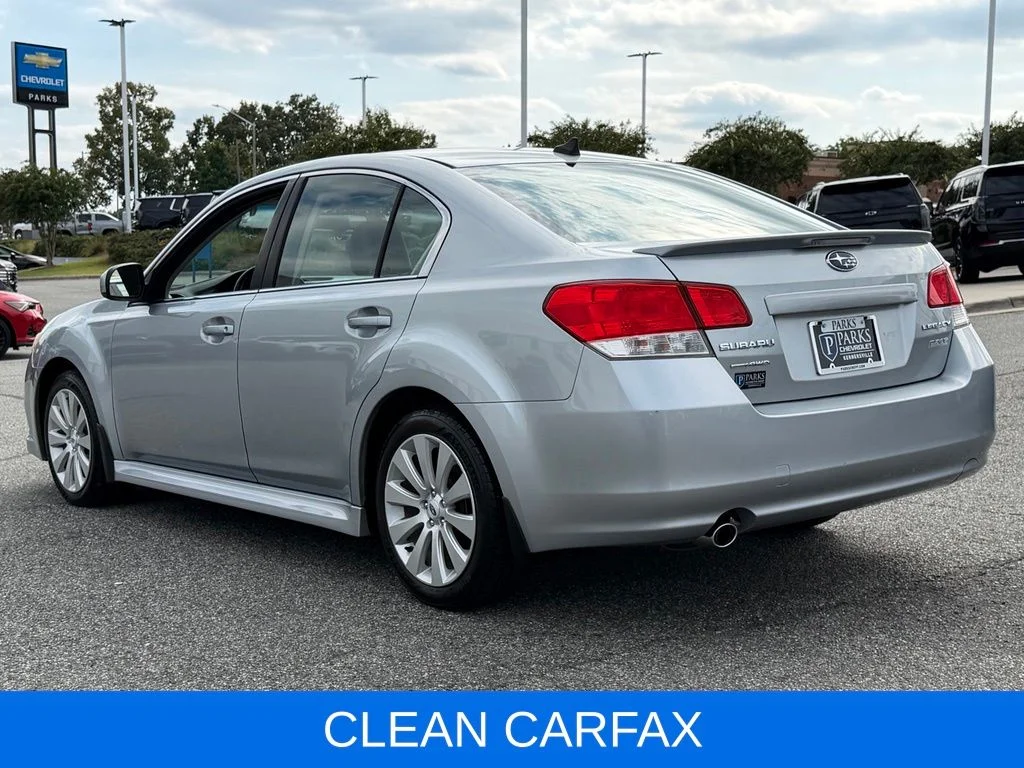 Used 2012 Silver Subaru 2.5i image 3