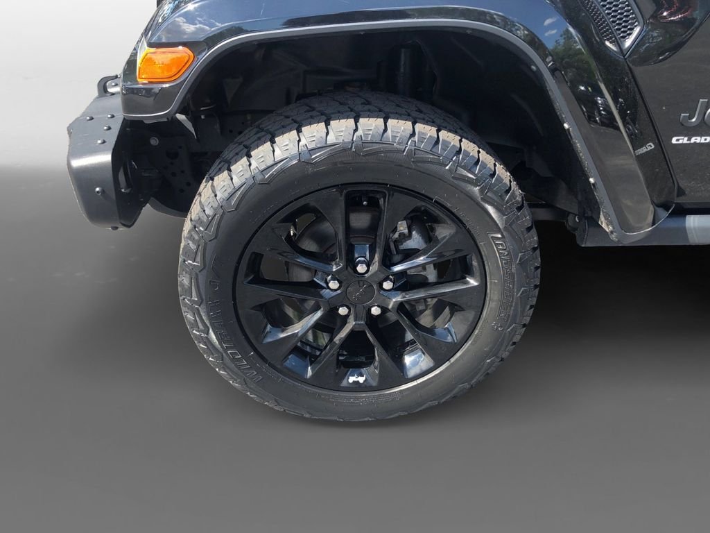 Used 2023 Black Jeep Overland image 15