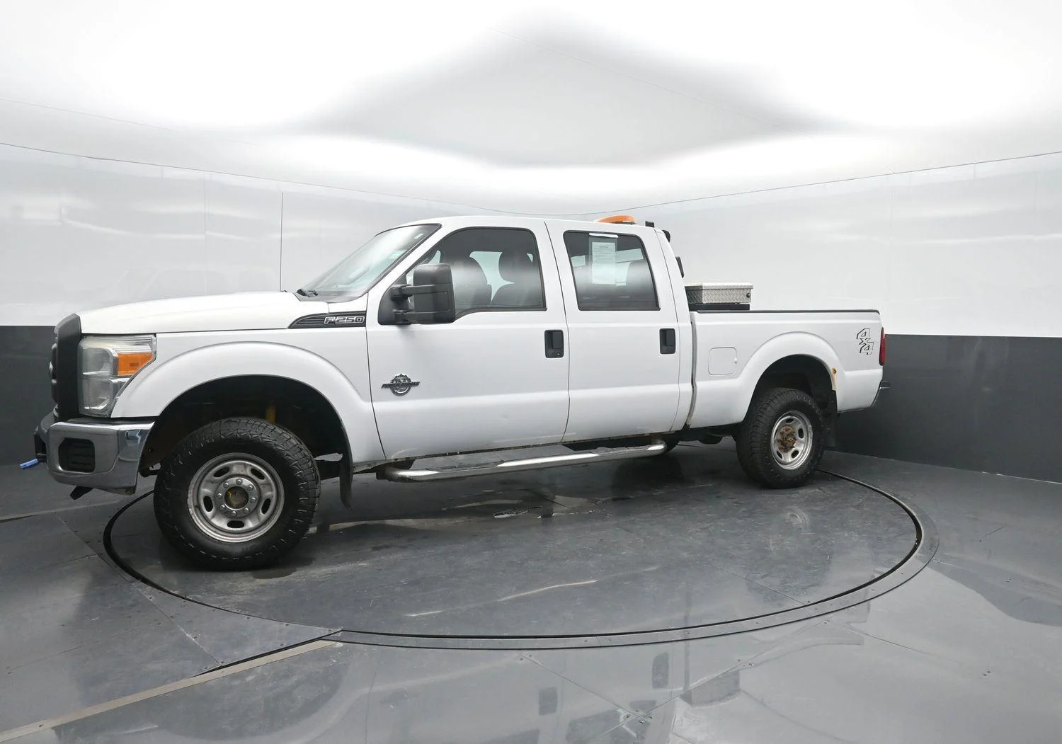 Used 2015 Oxford White Ford XL image 33