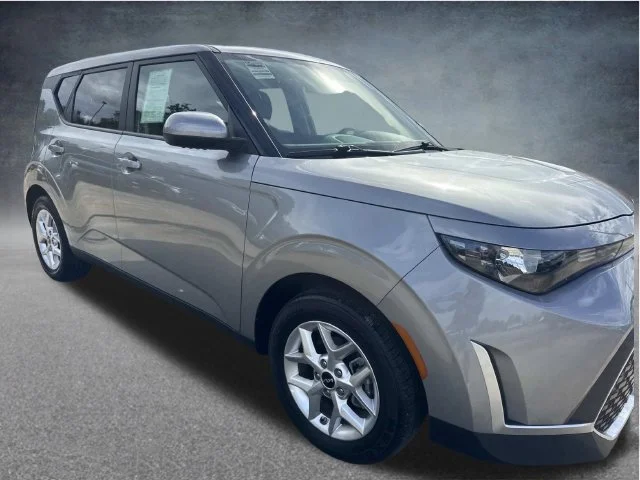 Used 2025 Gray Kia LX image 3