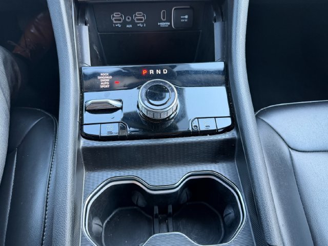 Used 2024 White Jeep 4xe image 27