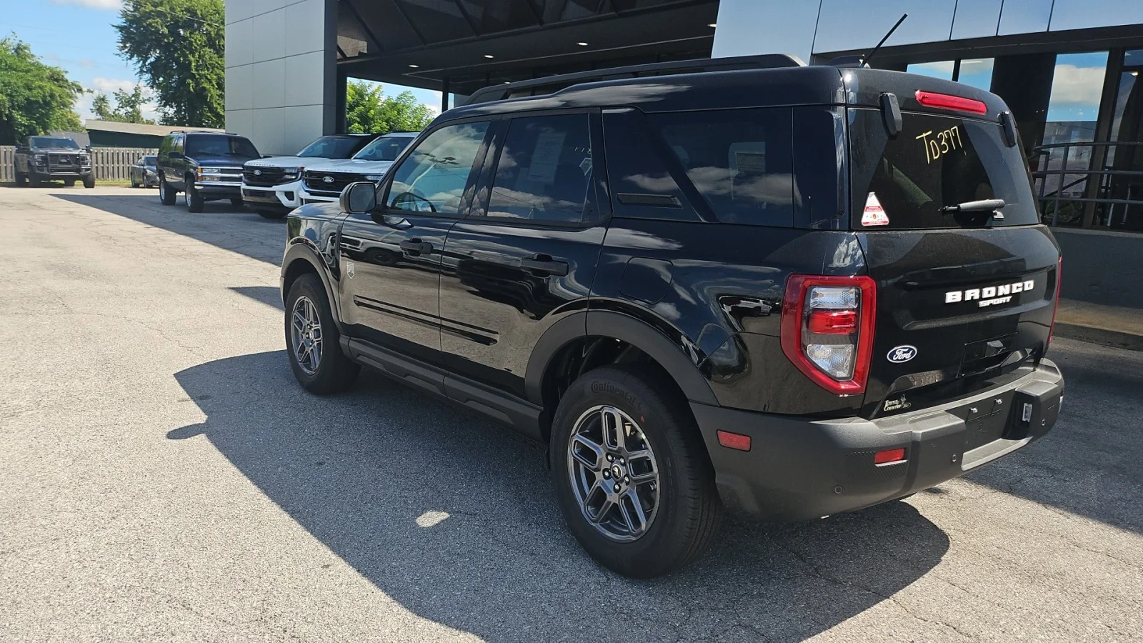 New 2026 Shadow Black Ford Big Bend 4WD image 3