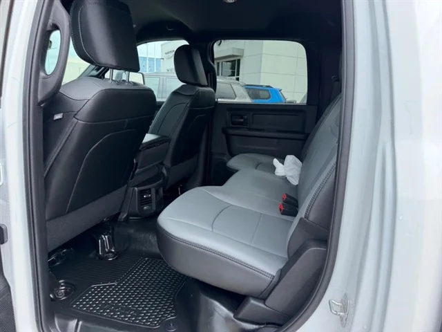 New 2026 Bright White Clear-Coat Exterior Paint RAM Tradesman image 8