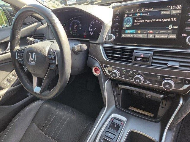 Used 2019 Crystal Black Pearl Honda Touring image 31