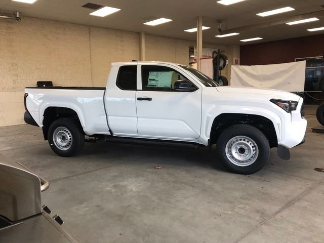Certified Used 2024 Off-white Toyota SR image 25