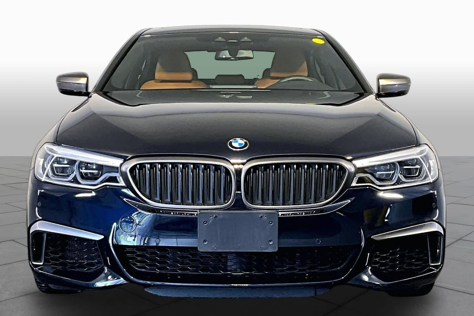 Used 2019 Carbon Black Metallic BMW M550i xDrive image 4