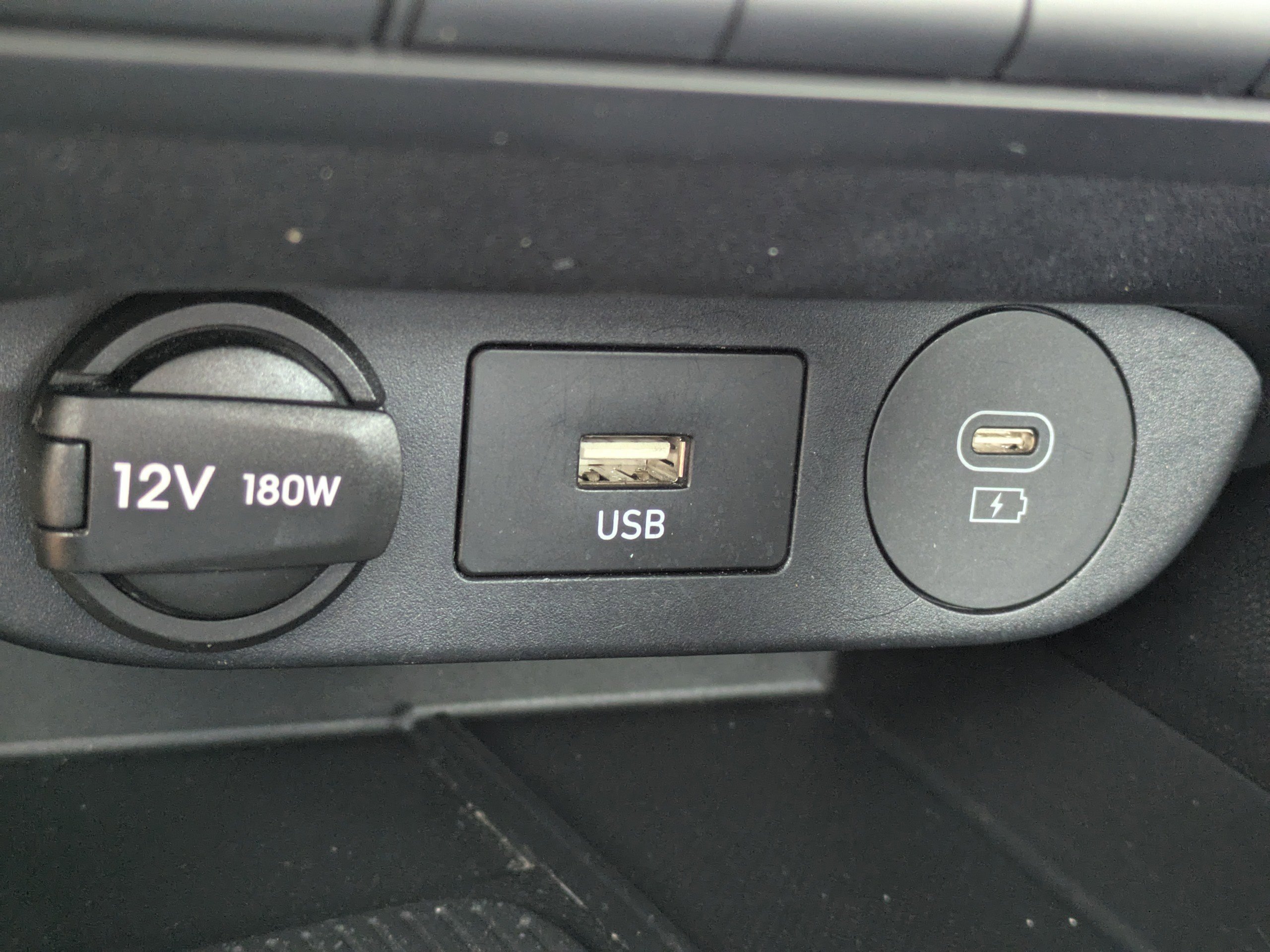 2024 Hyundai Elantra SEL - Photo 21