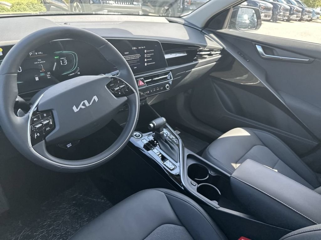 New 2026 Aurora Black Pearl Kia EX image 16