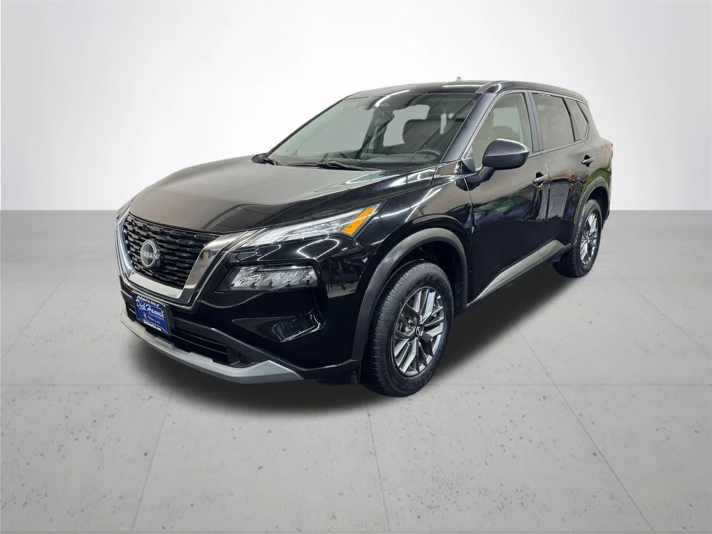 Used 2023 Black Nissan S image 2
