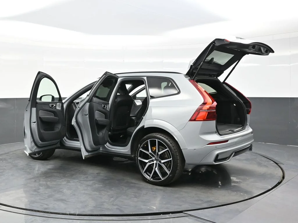New 2026 Vapour Grey Volvo T8 Polestar Engineered image 48