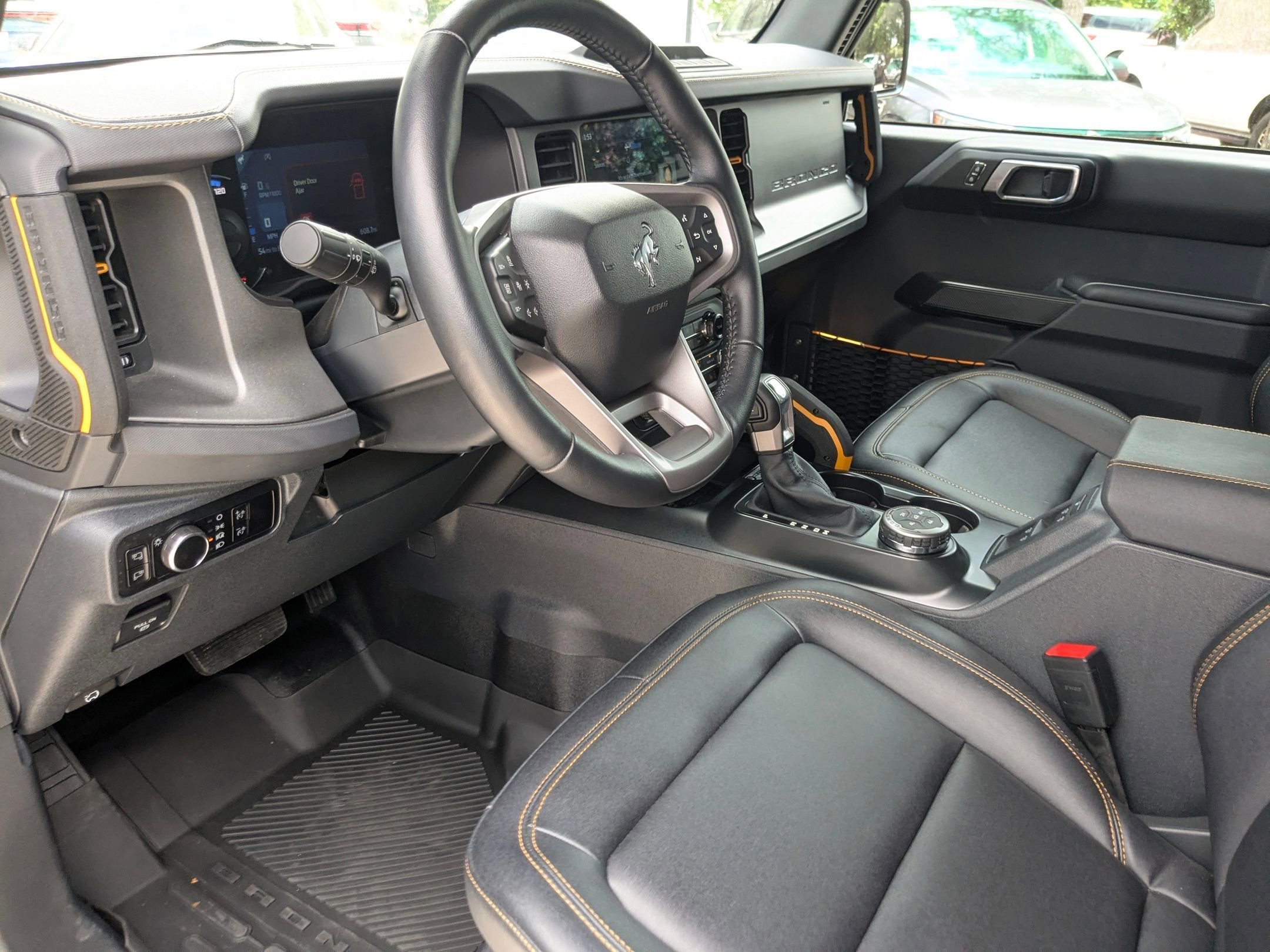 Used 2024 Gray Metallic Ford Badlands image 10