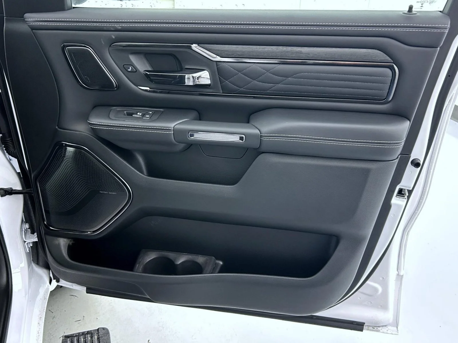New 2027 White Ram Limited image 17