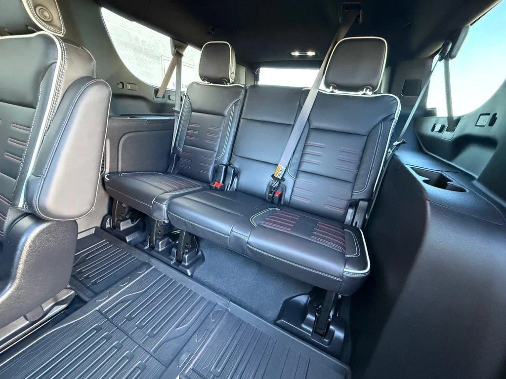 Used 2026 Sterling Metallic GMC AT4 ULTIMATE image 18