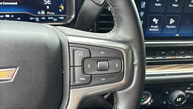 Used 2024 Sterling Gray Metallic Chevrolet LT (2FL) image 22