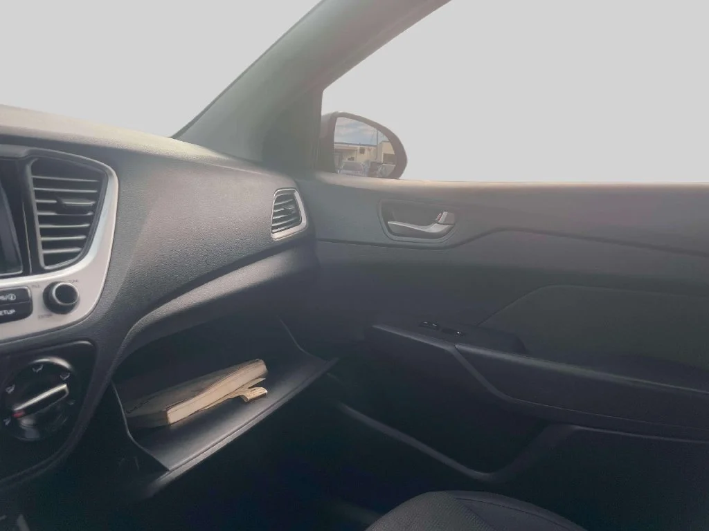 Used 2019 Gray Hyundai SEL image 29