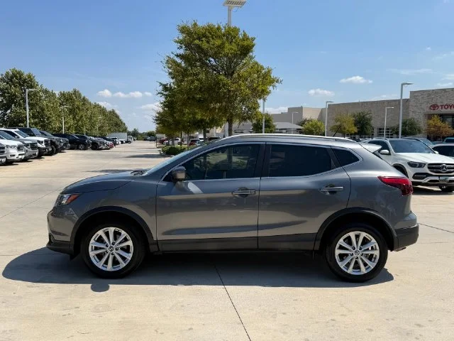 Used 2019 Gun Metallic Nissan SV image 8