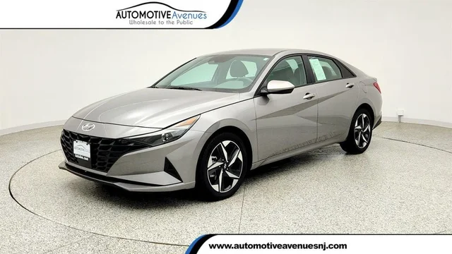 2023 Hyundai Elantra SEL IVT